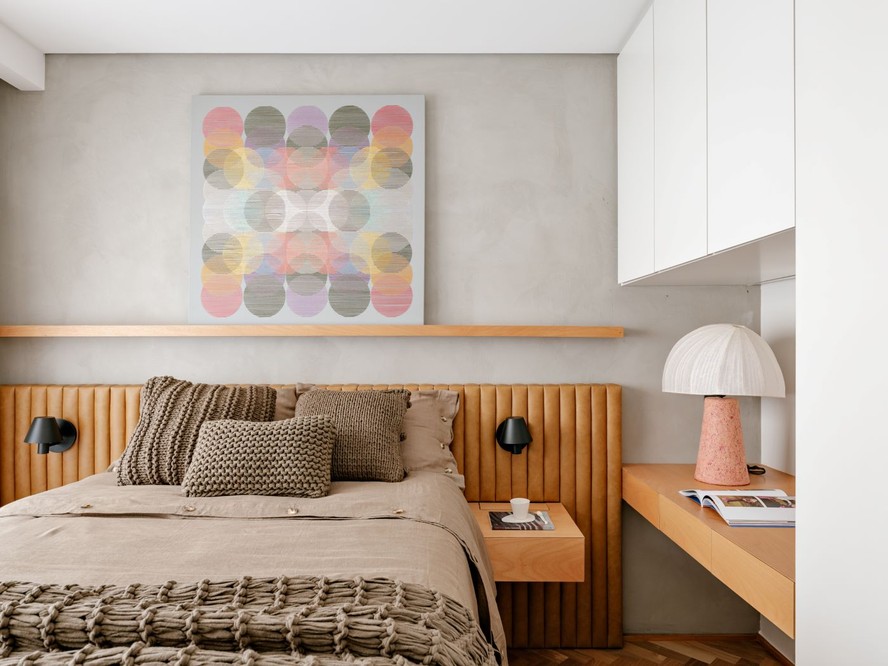 Iluminação estratégica: truques de luz para quartos compactos