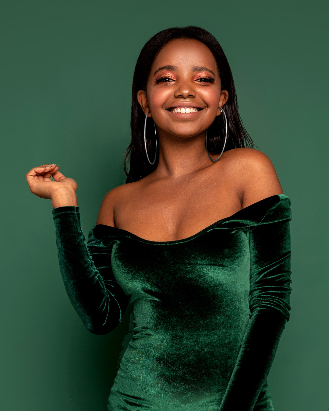 As melhores clutches para vestidos de festa: cores e modelos