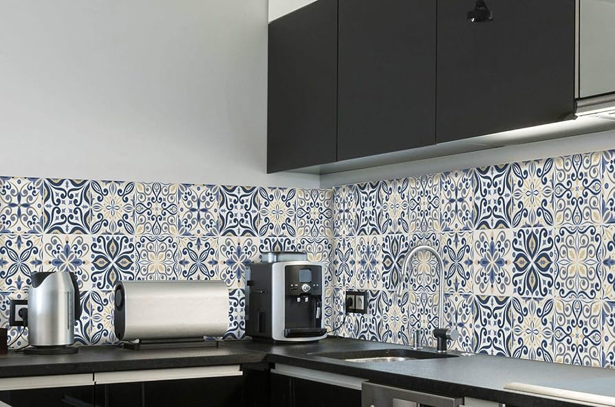 Adesivo de Azulejo no Box do Banheiro: Mitos e Verdades sobre Durabilidade