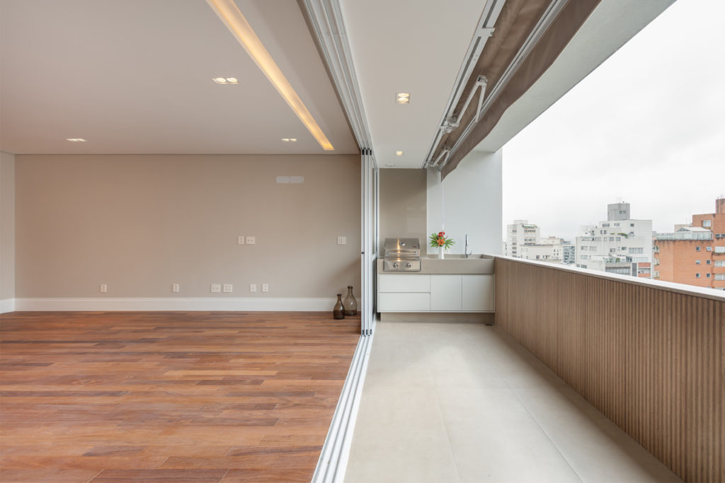 Como integrar a sala com a varanda gourmet: dicas de projeto