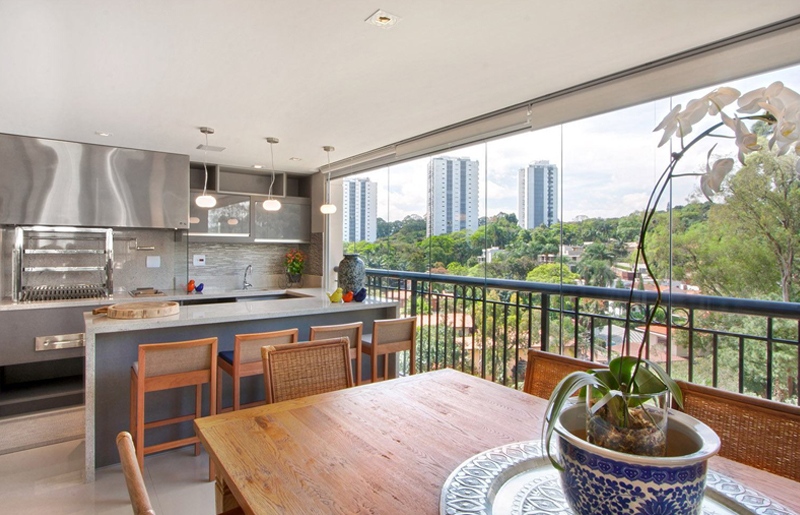 Churrasqueira na varanda: elétrica