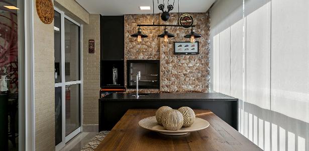 Varanda gourmet pequena: otimizando o espaço com criatividade