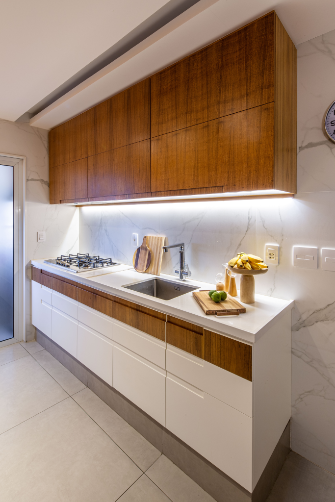 Cozinha Planejada Pequena: 7 Dicas Essenciais para Otimizar Seu Espaço