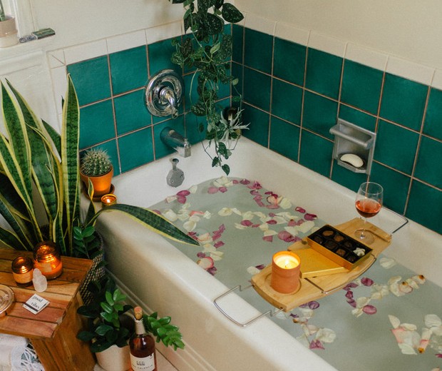 Eucalipto no Chuveiro: Benefícios e Como Usar para Aliviar Problemas Respiratórios