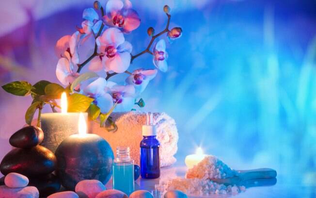 Aromaterapia para Iniciantes: Como Transformar Seu Banho em um Spa