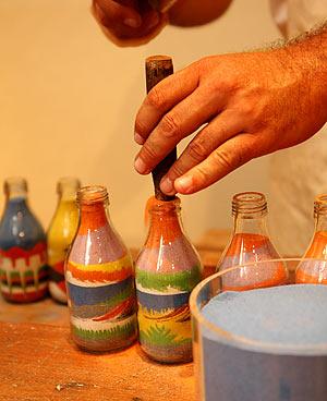 artesanato com areia colorida