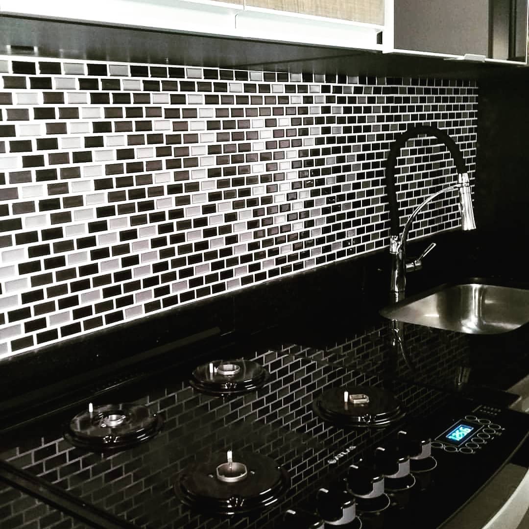 DIY: Instalação de Pastilhas Adesivas na Bancada da Cozinha Passo a Passo