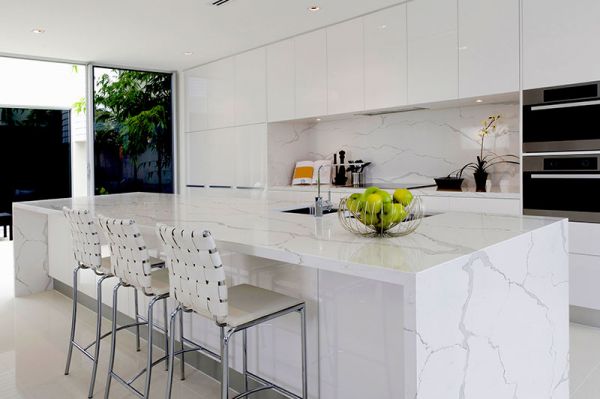 bancada quartzo calacatta vs mármore calacatta