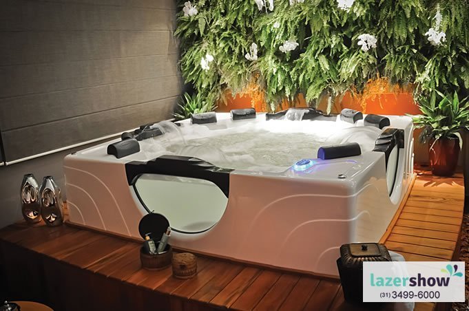 banheira hidromassagem pequena para banheiro apartamento