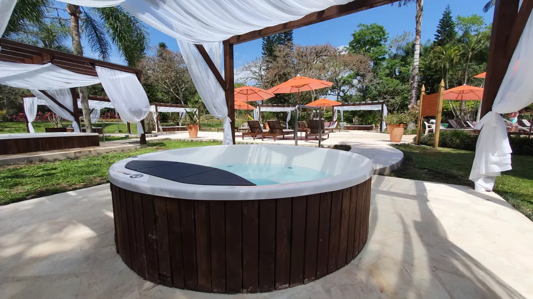 preço de banheira para spa de 4 pessoas