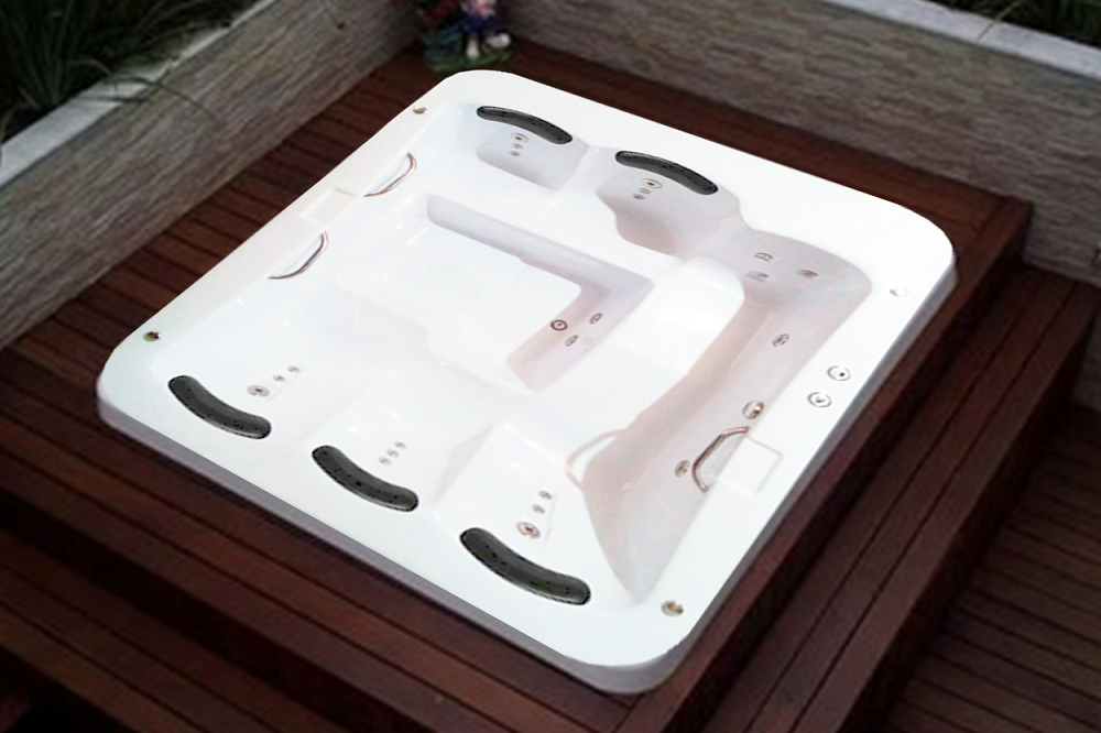 spa de canto com hidromassagem e deck