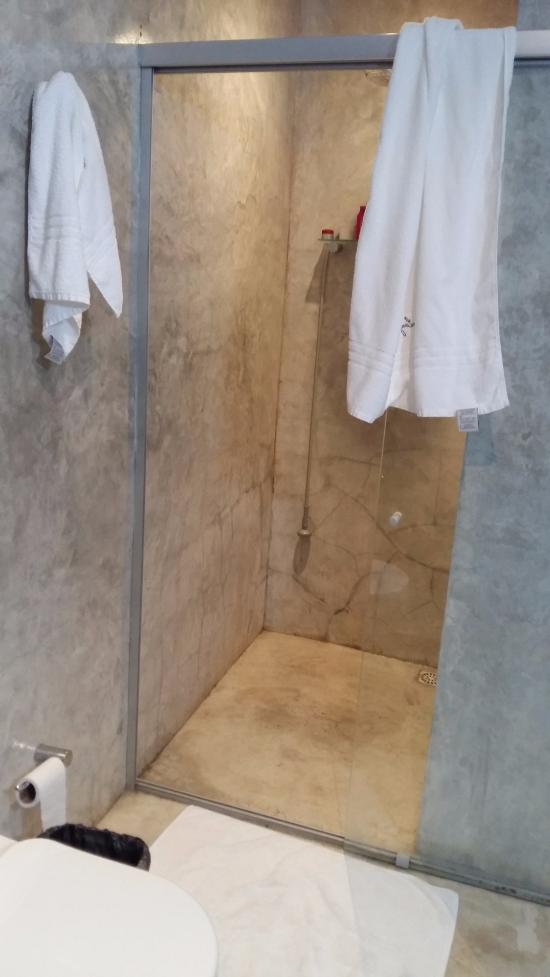 Como Escolher a Resina Ideal para Cimento Queimado: Tipos e Marcas