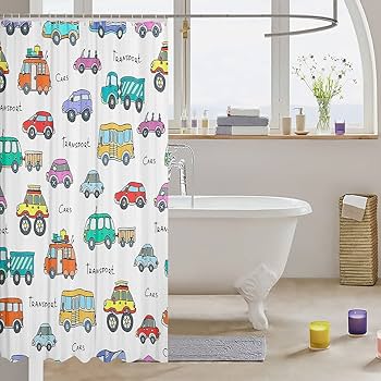 banheiro com decoracao de carros