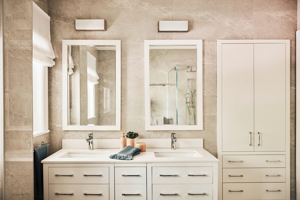 ideias de decoração banheiro com duas cubas