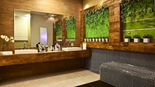 Como escolher a paleta de cores ideal para seu banheiro farmhouse