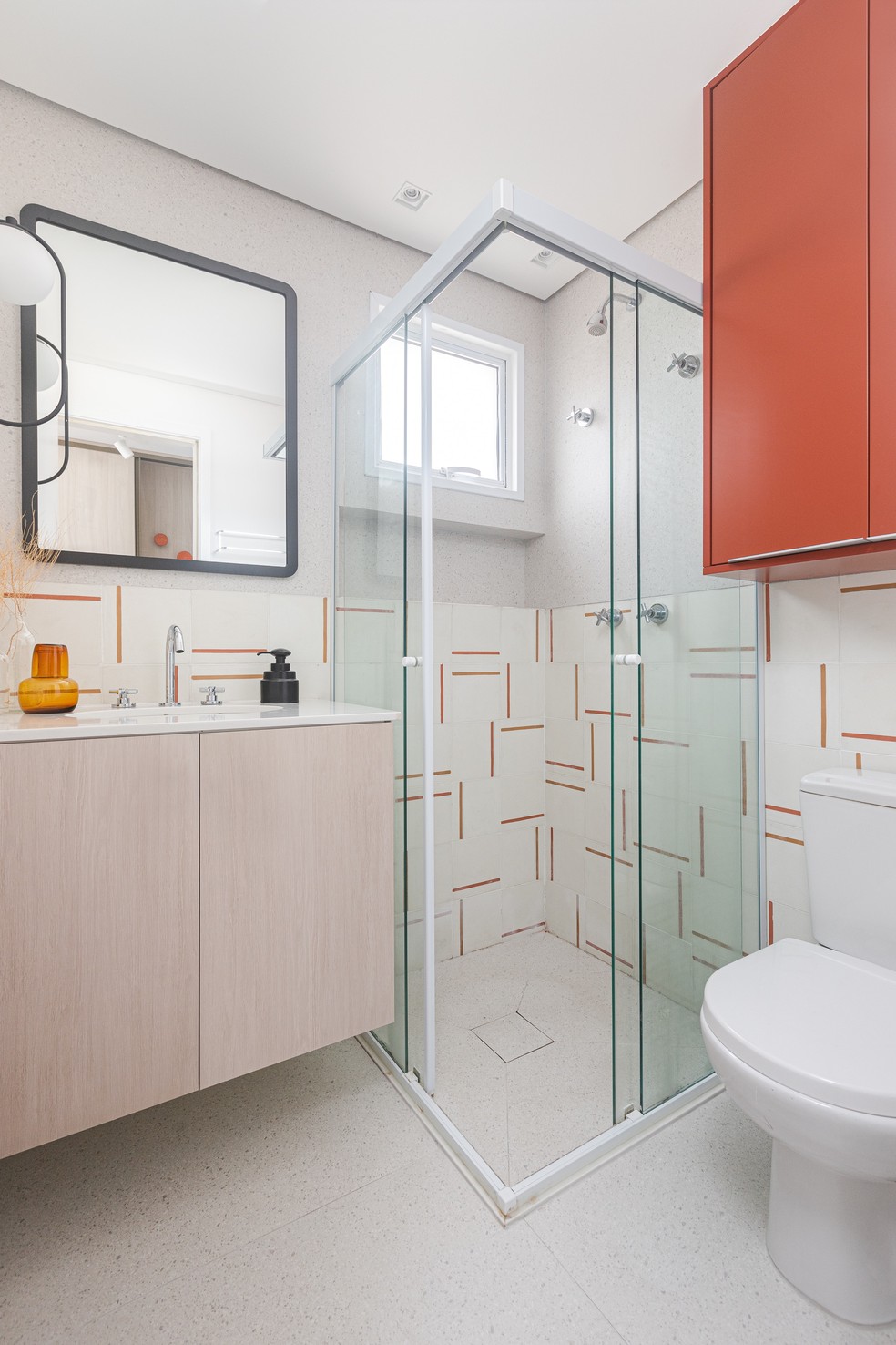 Móveis Planejados para Banheiros Compactos: Soluções Inteligentes