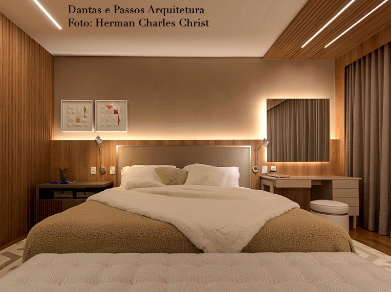 como limpar cabeceira de cama estofada de veludo