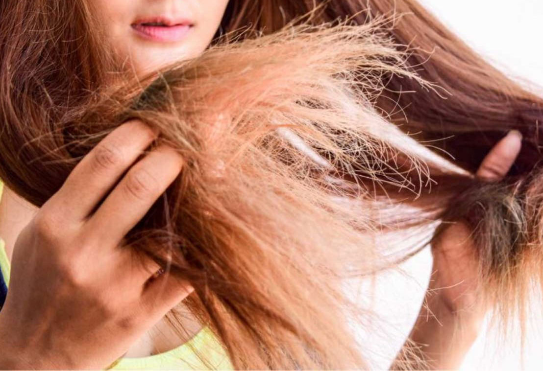 cabelo com pontas ressecadas