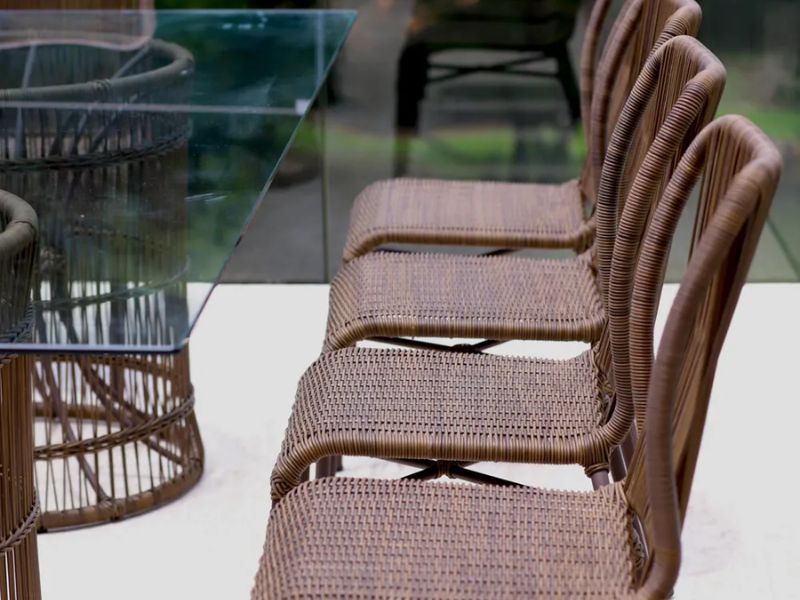 Manutenção de Cadeiras para Varanda: Dicas para Aumentar a Vida Útil do Seu Mobiliário