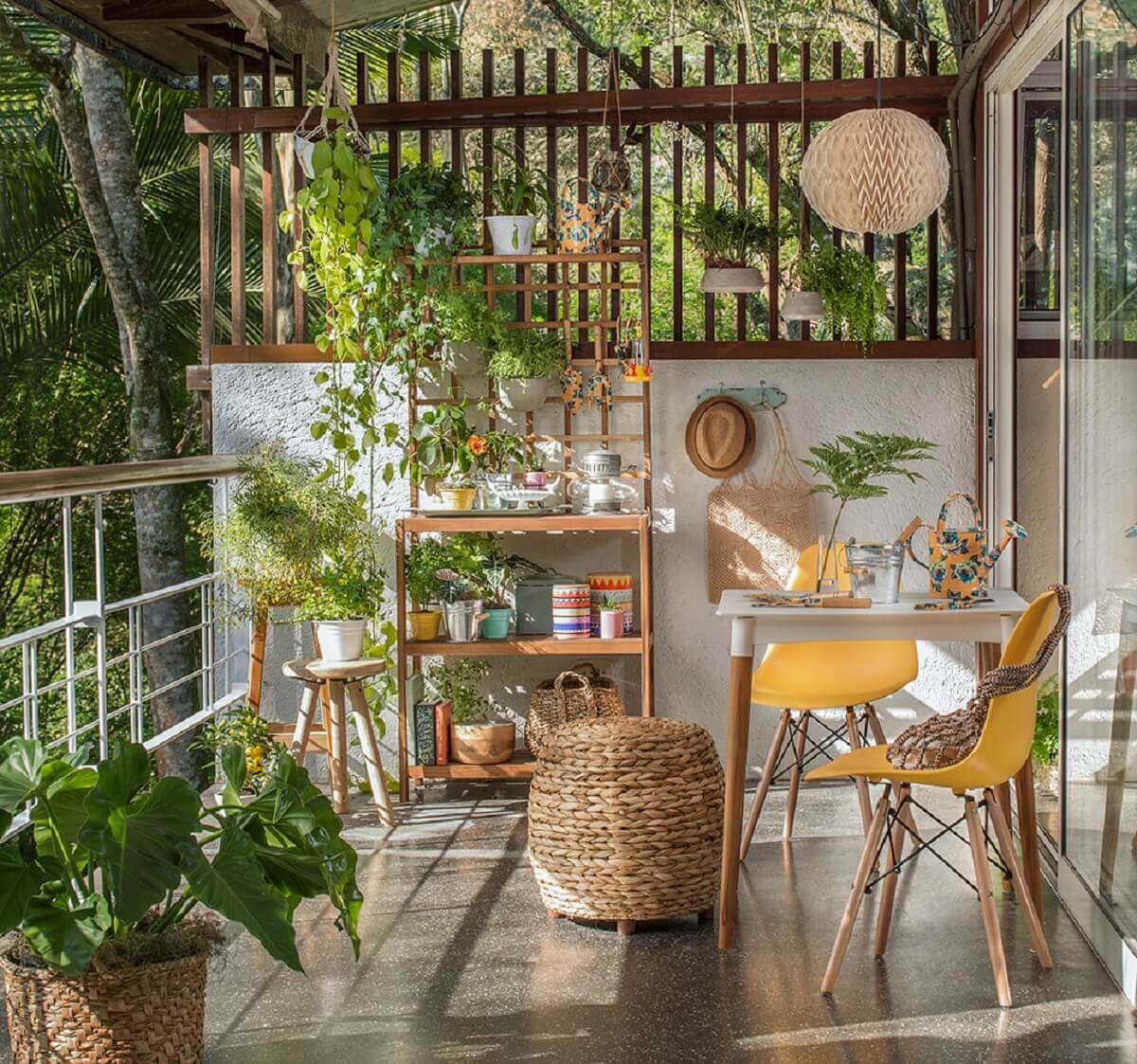 Corda Náutica vs. Alumínio: Qual o Melhor Material para Cadeiras de Área Externa?