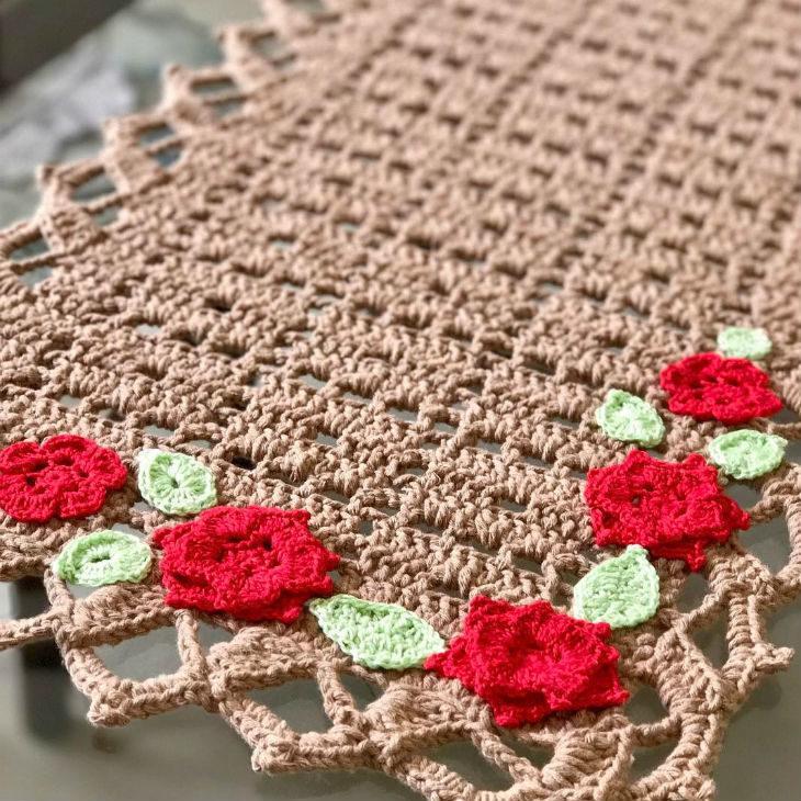 caminho de mesa crochê flor simples passo a passo