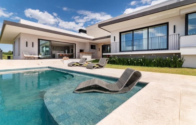 erros comuns ao construir piscina em casa