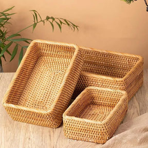 Cestos de vime: Guia completo de materiais (natural vs. sintético)