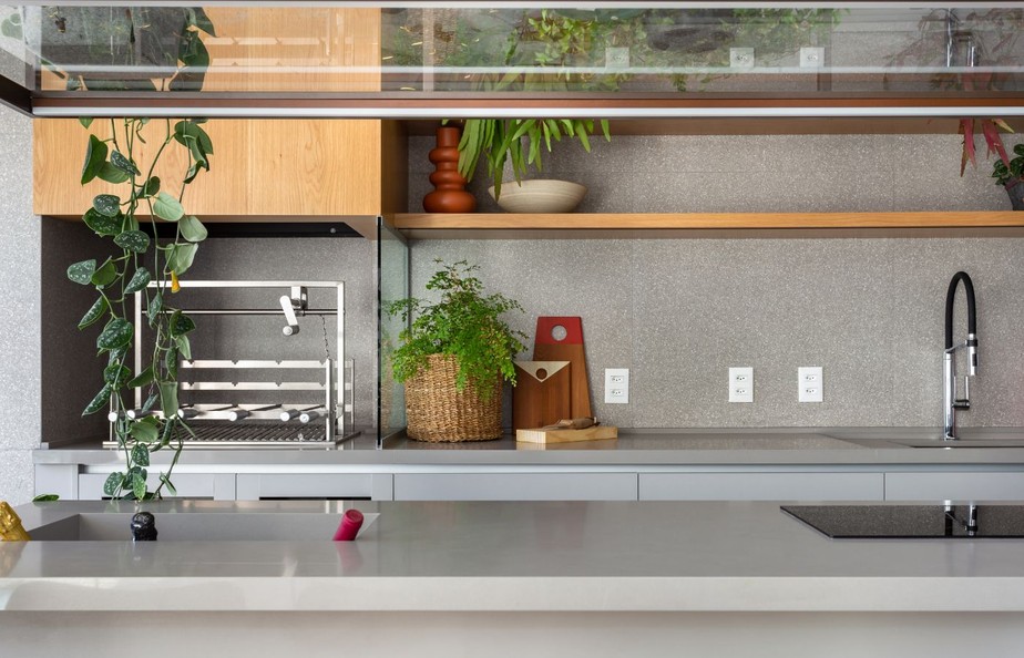 Guia Completo: Como Escolher a Churrasqueira de Vidro Ideal para sua Área Gourmet