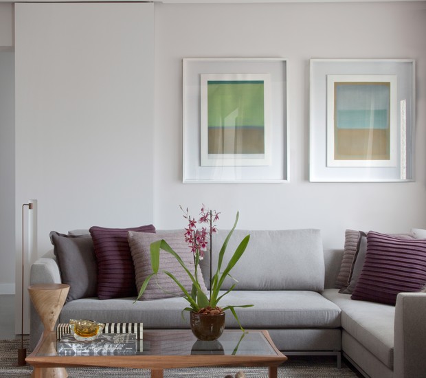 Como escolher o tamanho ideal de almofadas para cada tipo de sofá