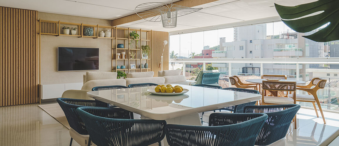 erros comuns decorar sala apartamento praia