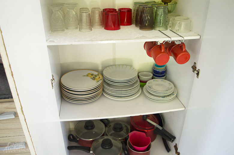 5 Dobras Essenciais para Panos de Prato que Economizam Espaço