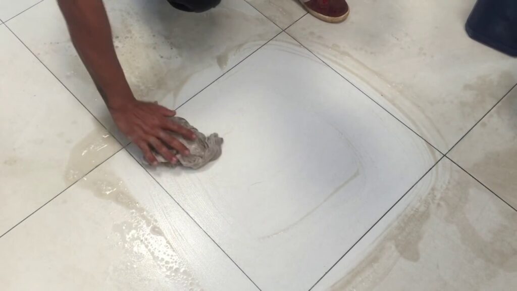 melhores produtos para tirar mancha de piso