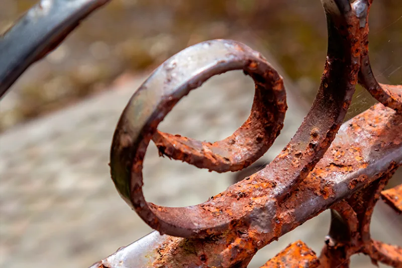 Como Proteger Metais Após a Remoção da Ferrugem