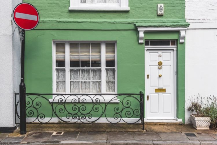 cores de tinta para fachada com jardim