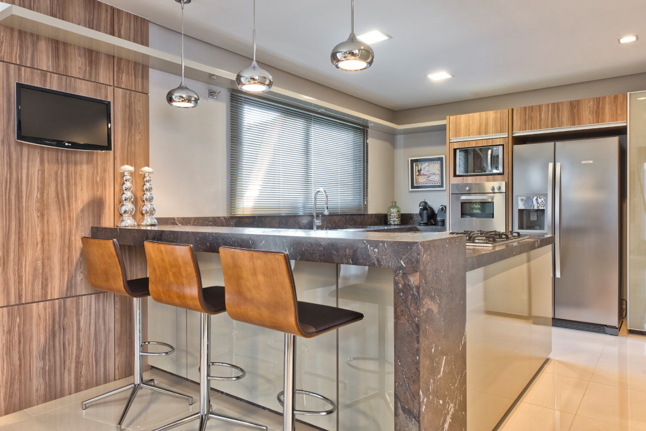 Como escolher a bancada ideal para sua cozinha pequena