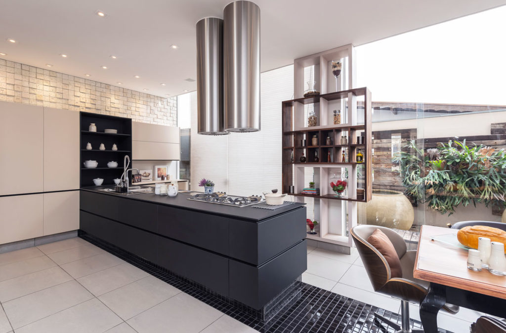 A Importância dos EPIs e da Higiene na Cozinha Industrial