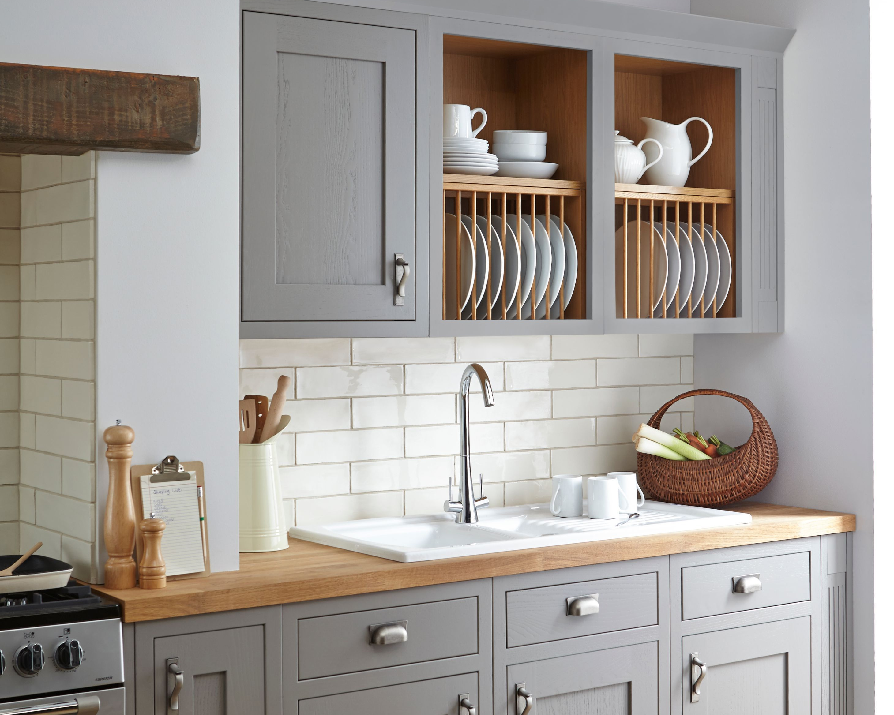 Os Segredos do Acabamento Envelhecido em Móveis Provençais