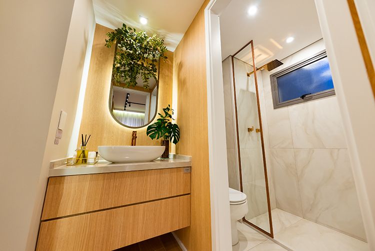 Banheiro Pequeno: 10 Dicas Essenciais para Otimizar o Espaço