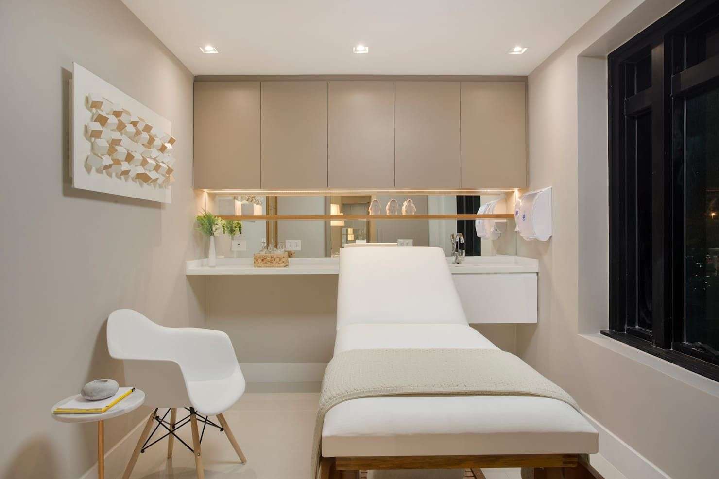 Mobiliário Ergonômico: Como Escolher a Cadeira Ideal para Seu Consultório