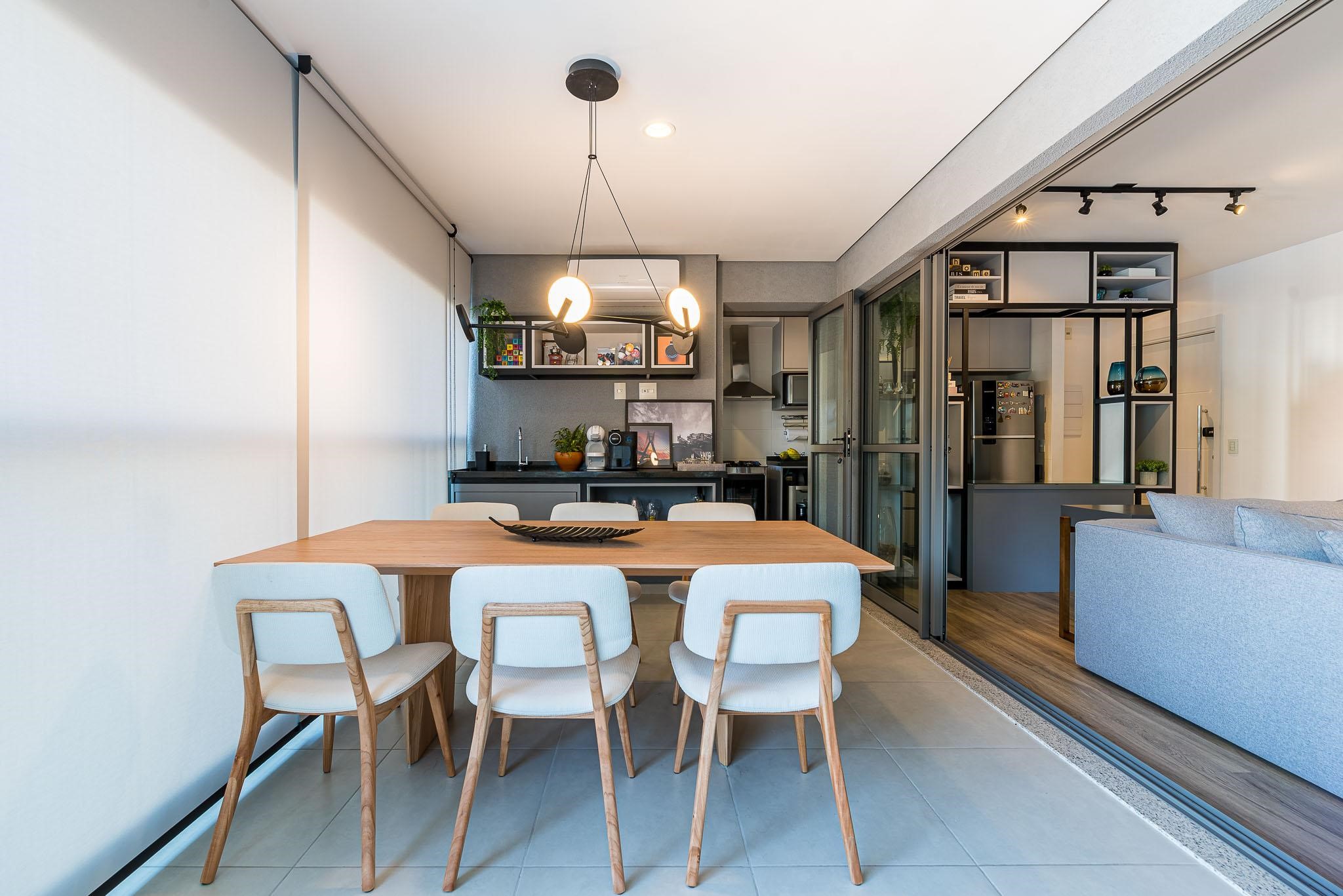 Acessórios Essenciais para Decorar Sua Mesa de Cozinha de 6 Lugares