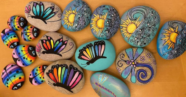 ideias criativas pedras pintadas jardim