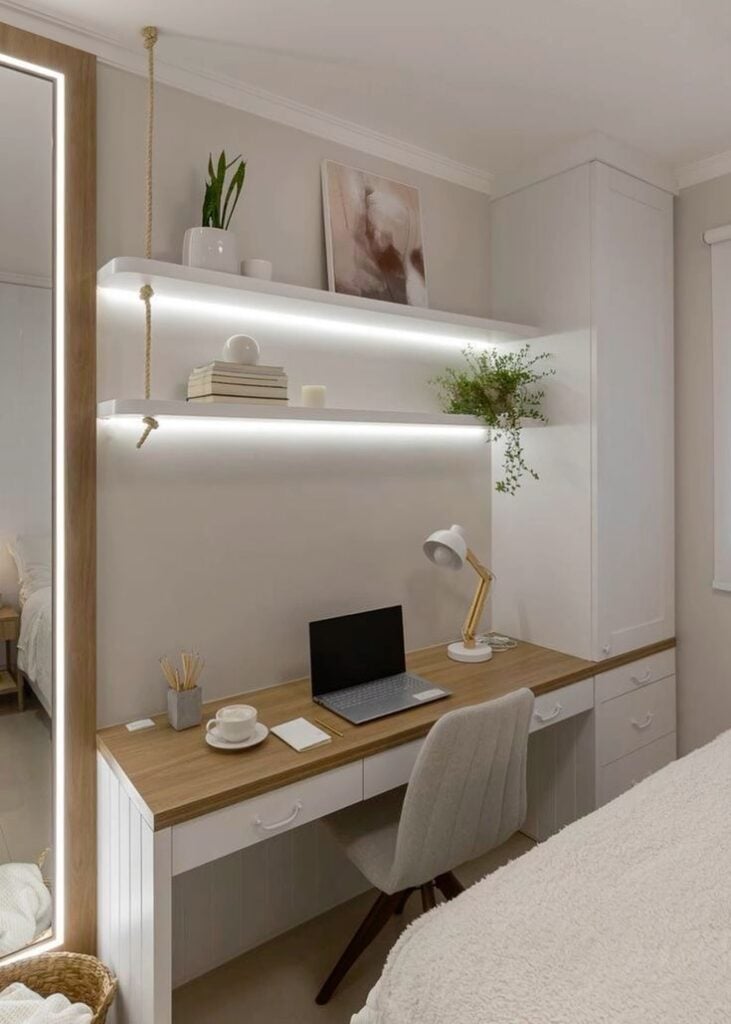 Como Escolher a Cadeira Ideal para sua Escrivaninha: Ergonomia e Conforto