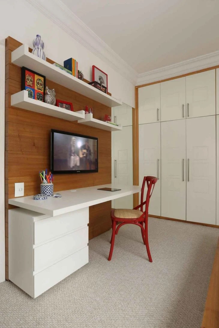 Como Escolher a Cadeira Ideal para sua Escrivaninha: Ergonomia e Conforto