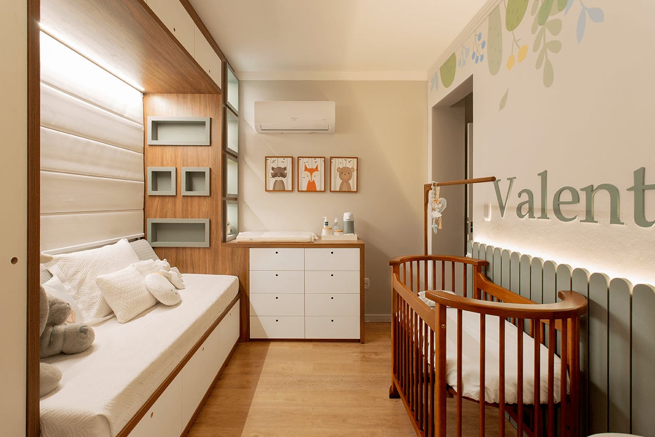 Temas de decoração neutros e lúdicos para o quarto infantil