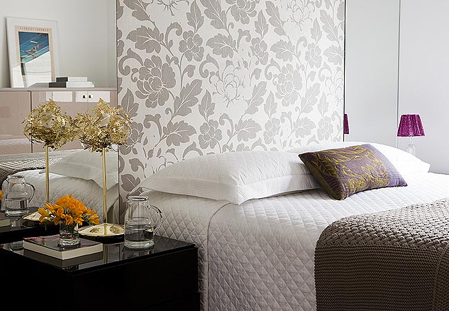 Guia Completo: Como Escolher o Papel de Parede Ideal para seu Quarto