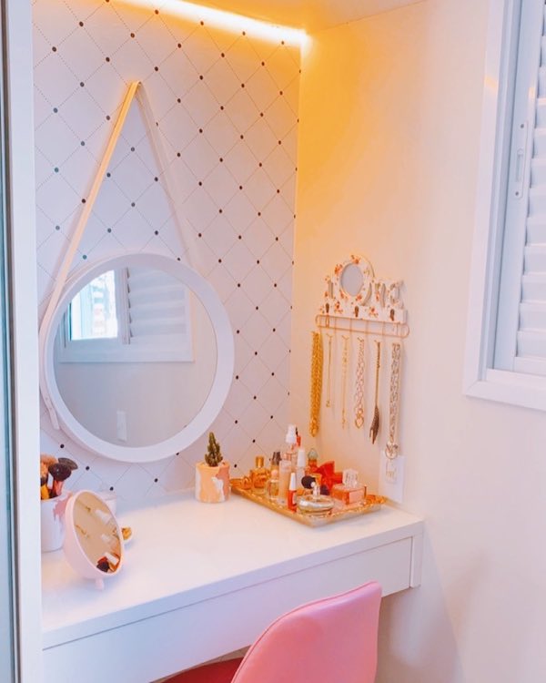 penteadeira suspensa ou camarim qual a melhor para quarto