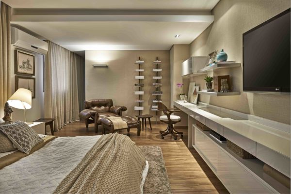 decoracao de quarto pequeno de casal com tv