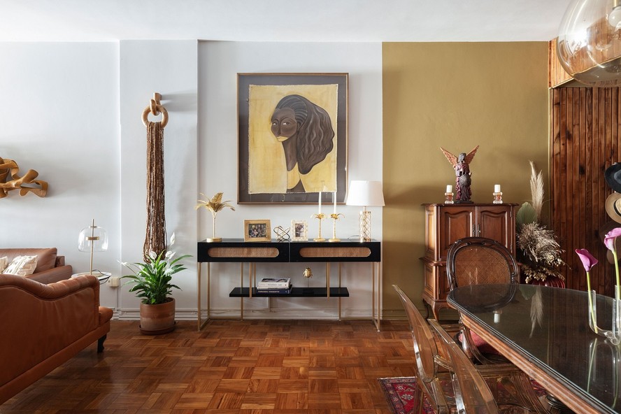 decoracao de sala com tons terrosos