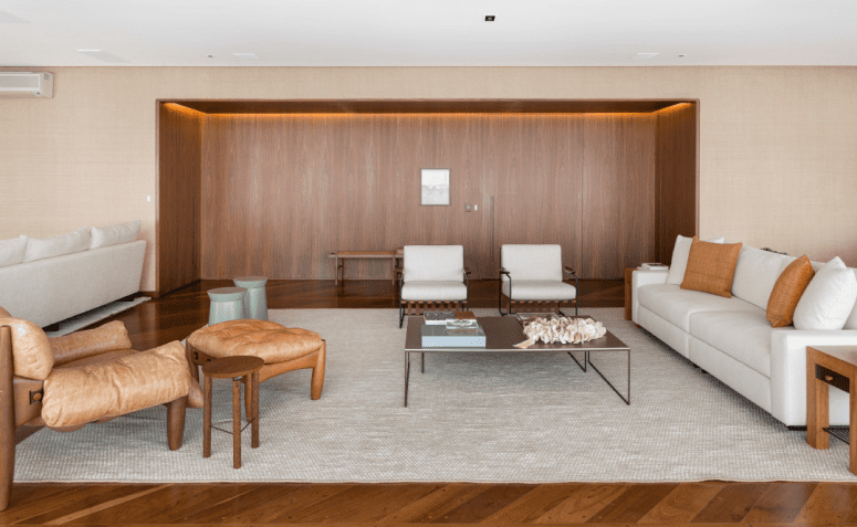 sofá marrom sala tons terrosos combinar