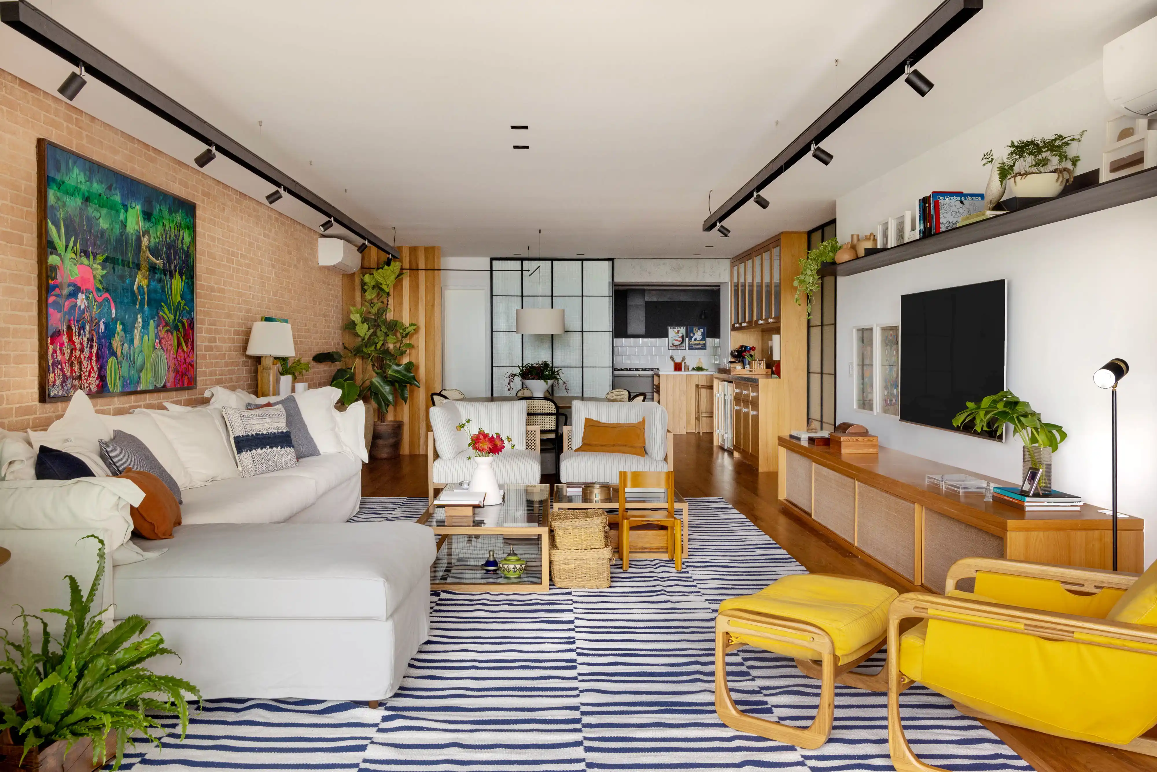 Iluminação Industrial: Como Escolher Luminárias e Lâmpadas Retrô